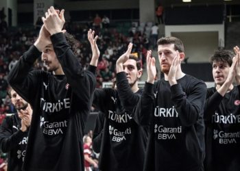 12 Dev Adam Letonya’ya kaybetti