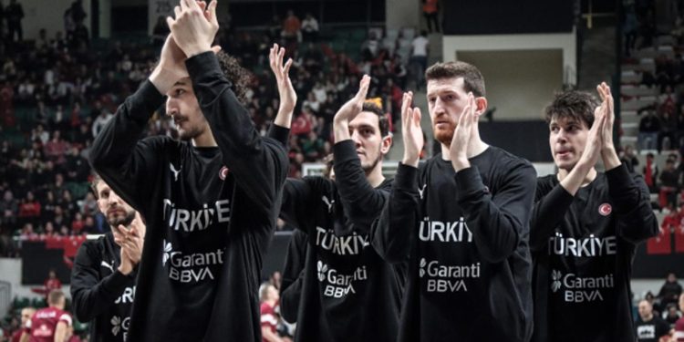 12 Dev Adam Letonya’ya kaybetti