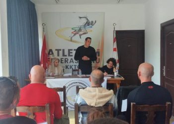 Faaliyet ve mali raporlar oy birliği ile kabul edildi