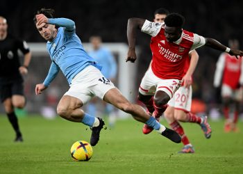 Manchester Cıty, Arsenal’i devirdi