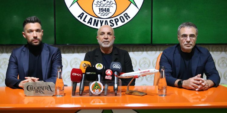 Alanyaspor’da göreve Ersun Yanal getirildi