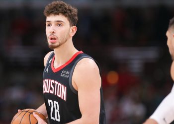 Alperen Şengün’den depremzedelere destek