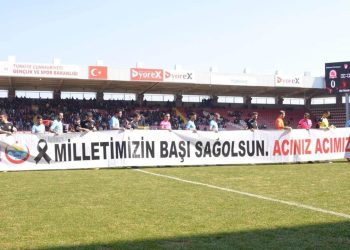 Batman Petrolspor ile Siirt İl Özel İdaresi depremzedelere destek maçında karşılaştı