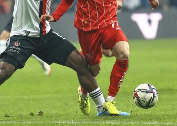 Beşiktaş, erteleme maçında Antalyaspor’u ağırlayacak