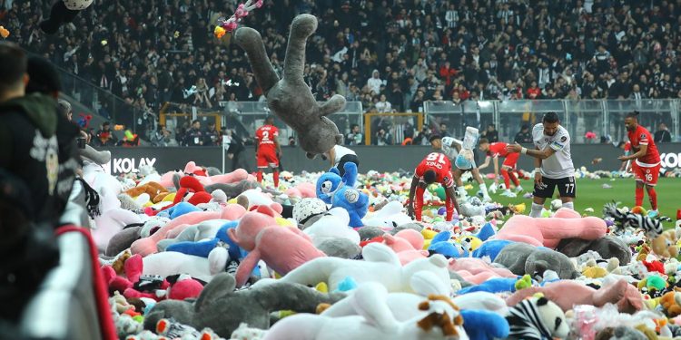 Beşiktaş’ın oyuncak kampanyası dünya basınında