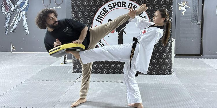 Engelli milli tekvandocu Şerife Tuncay dünya şampiyonluğu için çalışıyor