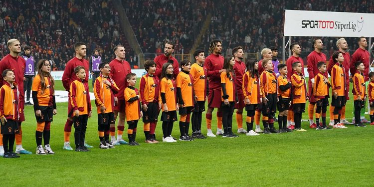 Galatasaray’ın Antalya kamp kadrosu açıklandı