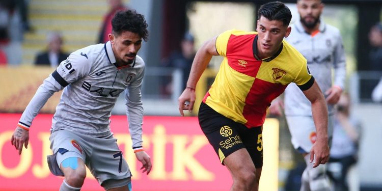 Göztepe ile Başakşehir depremzedeler için özel maçta karşılaştı