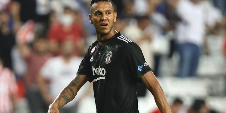 Josef de Souza Beşiktaş’tan ayrıldı