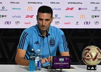 Scaloni 2026’ya kadar Arjantin’de