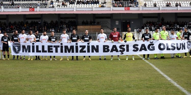 Nazilli Belediyespor ile Efeler 09 Spor depremzedeler yararına maç yaptı
