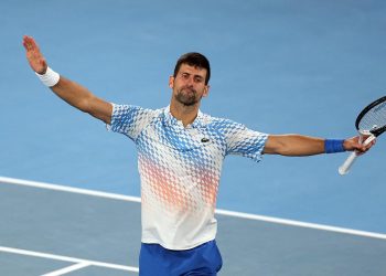 Novak Djokovic, Steffi Graf’ın rekoruna ortak oldu
