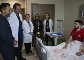 Osman Çakmak’tan depremzedelere moral ziyareti