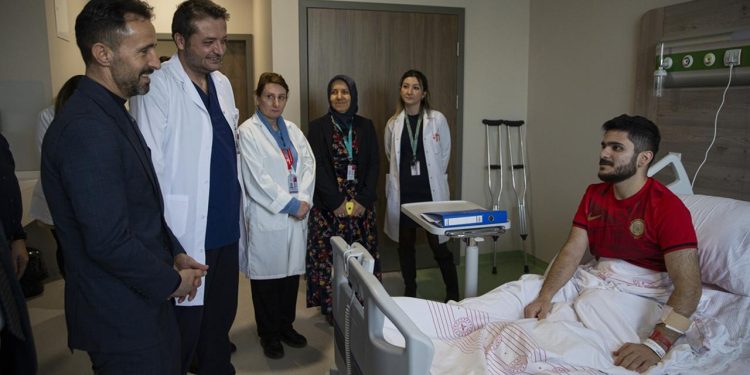 Osman Çakmak’tan depremzedelere moral ziyareti