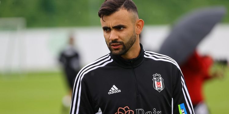 Beşiktaş’ta Rachid Ghezzal yine sakatlandı