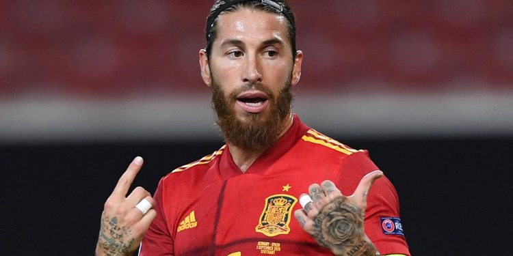 İspanyol futbolcu Sergio Ramos milli takıma veda etti