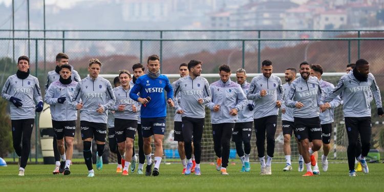 Trabzonspor’da sportif başarı ile bütçe örtüşmedi