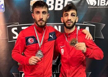 Milli sporculardan 2 madalya