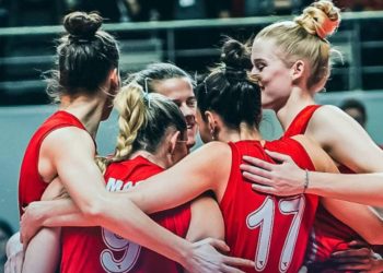 Türk Hava Yolları tur kapısını araladı