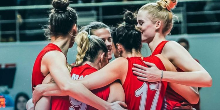 Türk Hava Yolları tur kapısını araladı