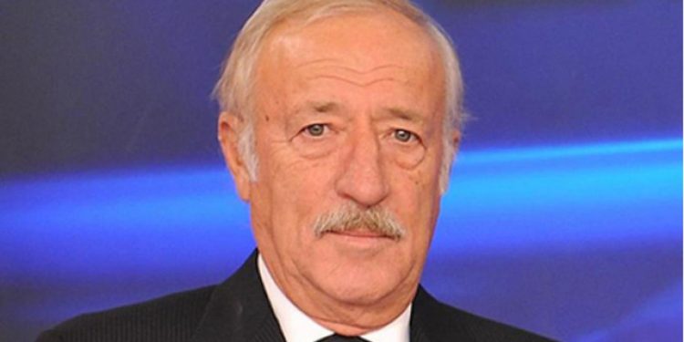 Futbolun efsane isimlerinden Ziya Şengül yaşamını yitirdi