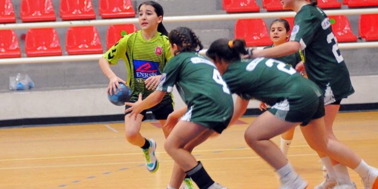 Özgün Atakan U14 Ligleri başladı