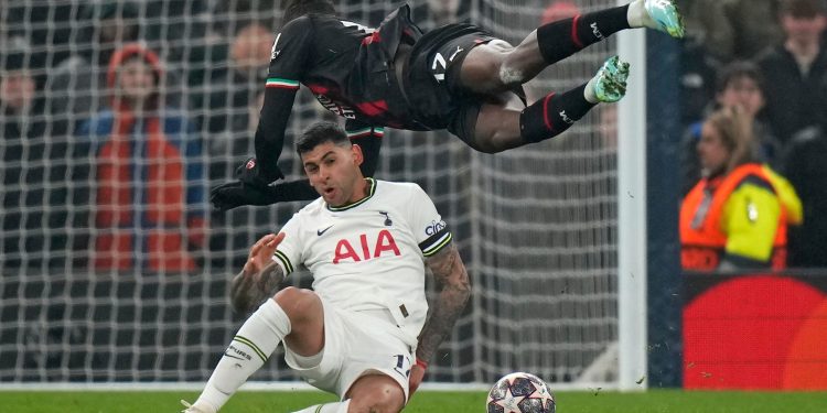 B.Münih ve Milan çeyrek finalde