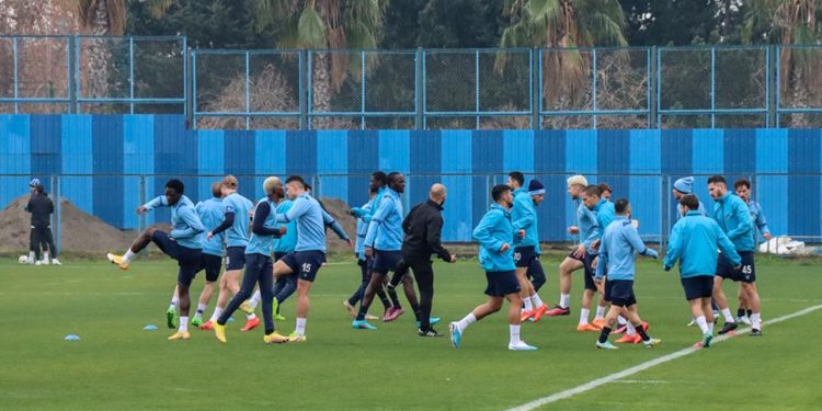 Adana Demirspor, Galatasaray maçının hazırlıklarını tamamladı