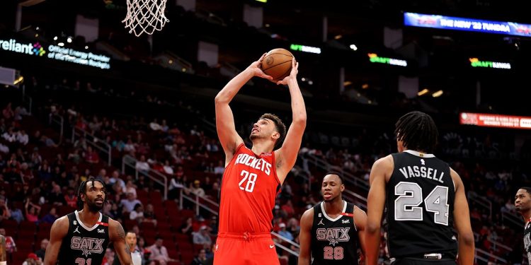 Alperen Şengün “double-double” yaptı Houston kazandı