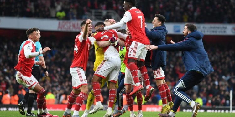 Arsenal uzatma dakikalarında kazandı