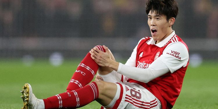 Arsenal’de Tomiyasu sakatlığı nedeniyle sezonu kapattı