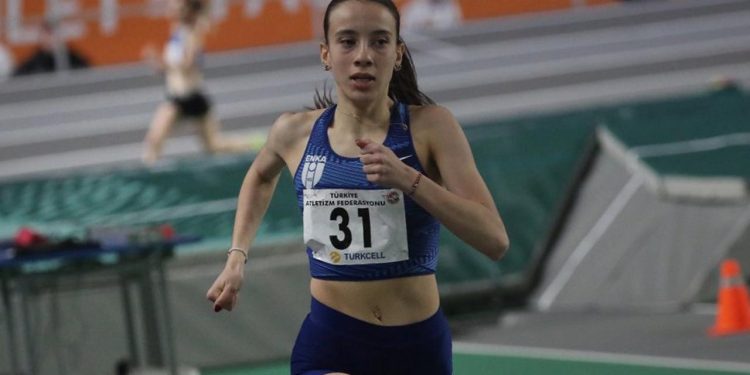 Atletizmde 3 sporcu Türkiye rekoru kırdı