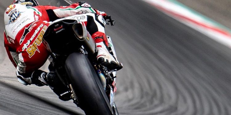 Milli motosikletçi Bahattin Sofuoğlu Endonezya’da 9. oldu