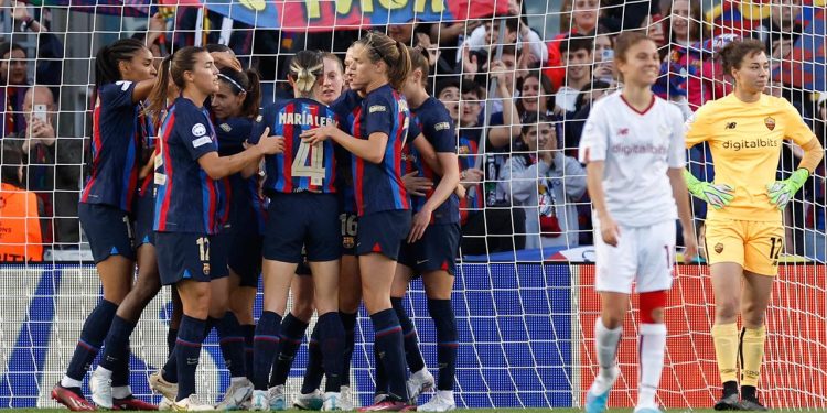 Barcelona ve Arsenal yarı finalde