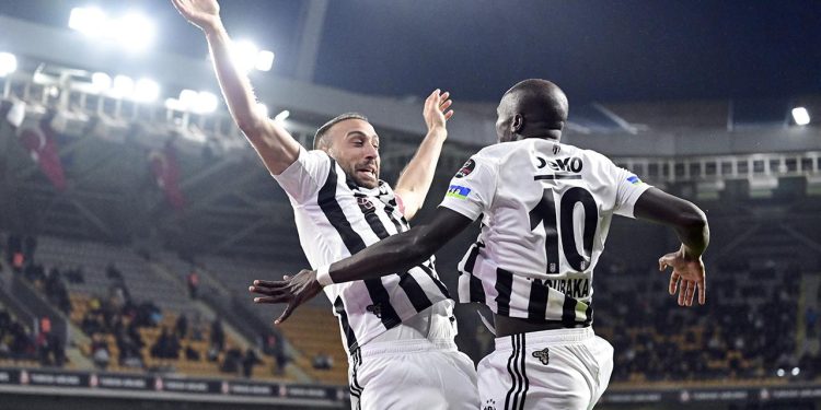 Beşiktaş çıkışını sürdürdü