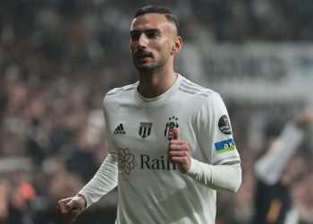 Beşiktaş’ta yeni transferler sahne aldı