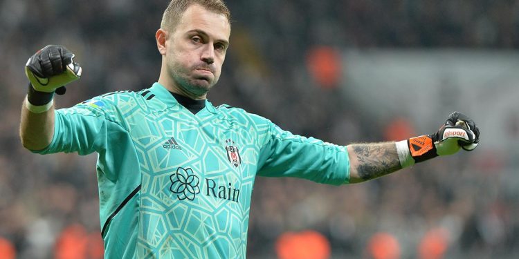 Beşiktaş’ta Mert Günok tecrübesini gösterdi