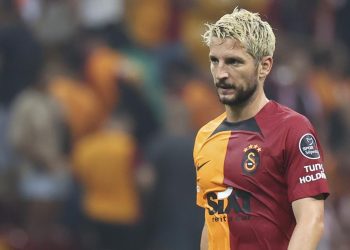 Galatasaray Dries Mertens ile yola devam etmek istiyor