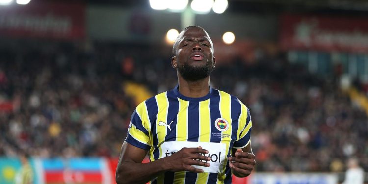 Enner Valencia Fenerbahçe tarihine geçti