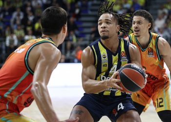 Fenerbahçe Beko Valencia Basket’e konuk olacak