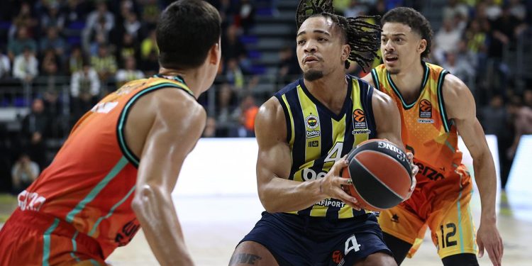 Fenerbahçe Beko Valencia Basket’e konuk olacak