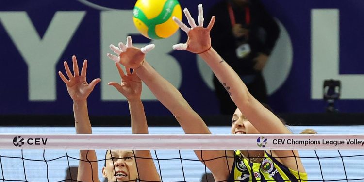 Fenerbahçe Opet Şampiyonlar Ligi’nde yarı final için sahaya çıkacak