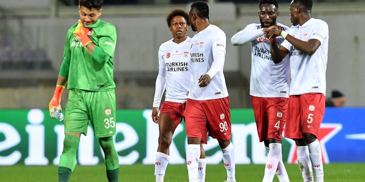 Sivasspor tek golle yıkıldı