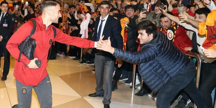 Galatasaray, Bakü’de coşkuyla karşılandı