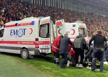 İzmir’deki olaylı derbide fişeği atan tutuklu sanıktan savunma: Bir anda elimden kaydı