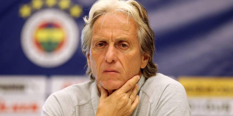 Fenerbahçe’de sakat oyuncular düşündürüyor