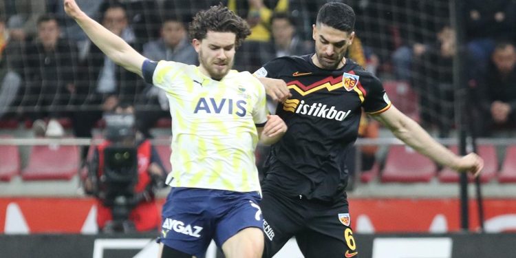 Kayserispor-Fenerbahçe maçından notlar