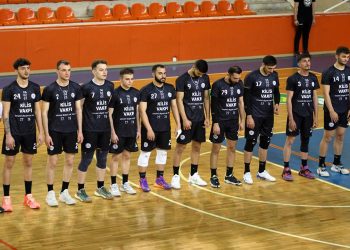Depremzede voleybolculardan oluşan Kilis Gençlikspor’un hedefi 1. Lig