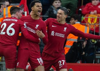 Liverpool’dan Manchester United karşısında tarihi galibiyet