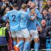 Manchester City iki golle kazandı